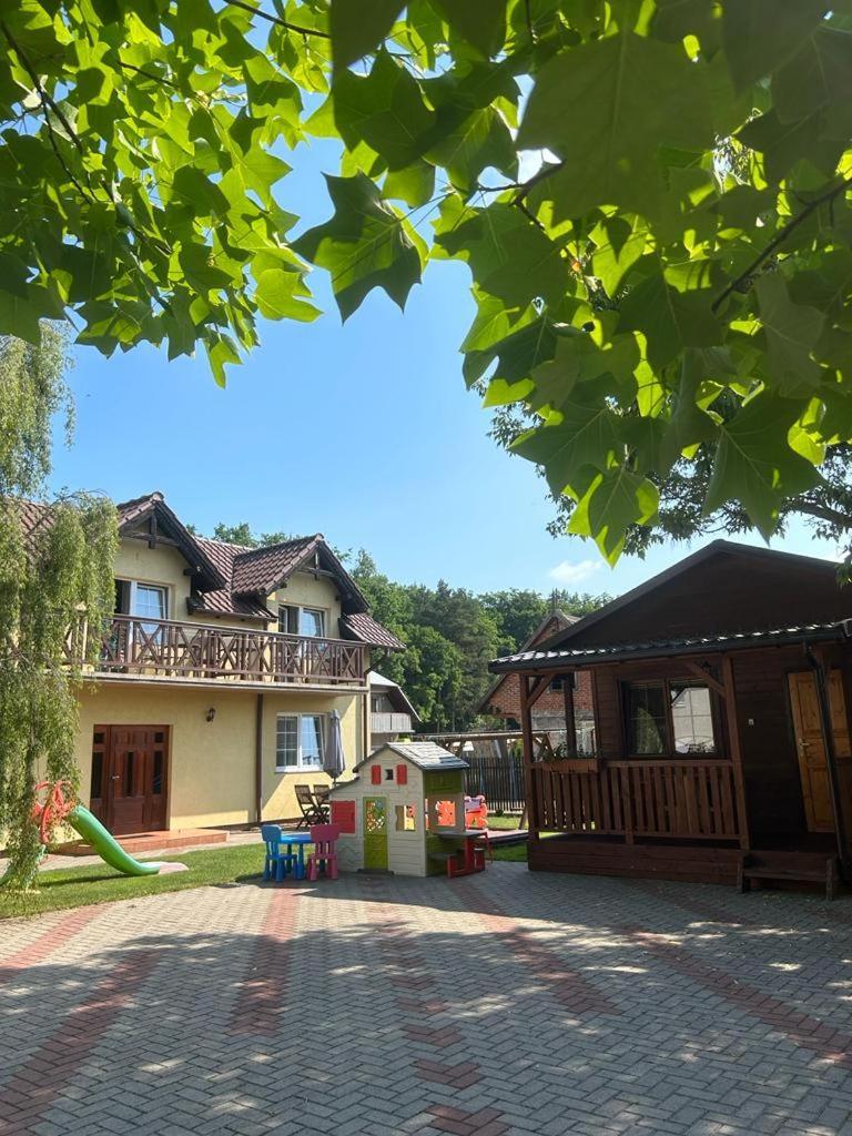 Pokoje Pod Kasztanami Jantar Luaran gambar